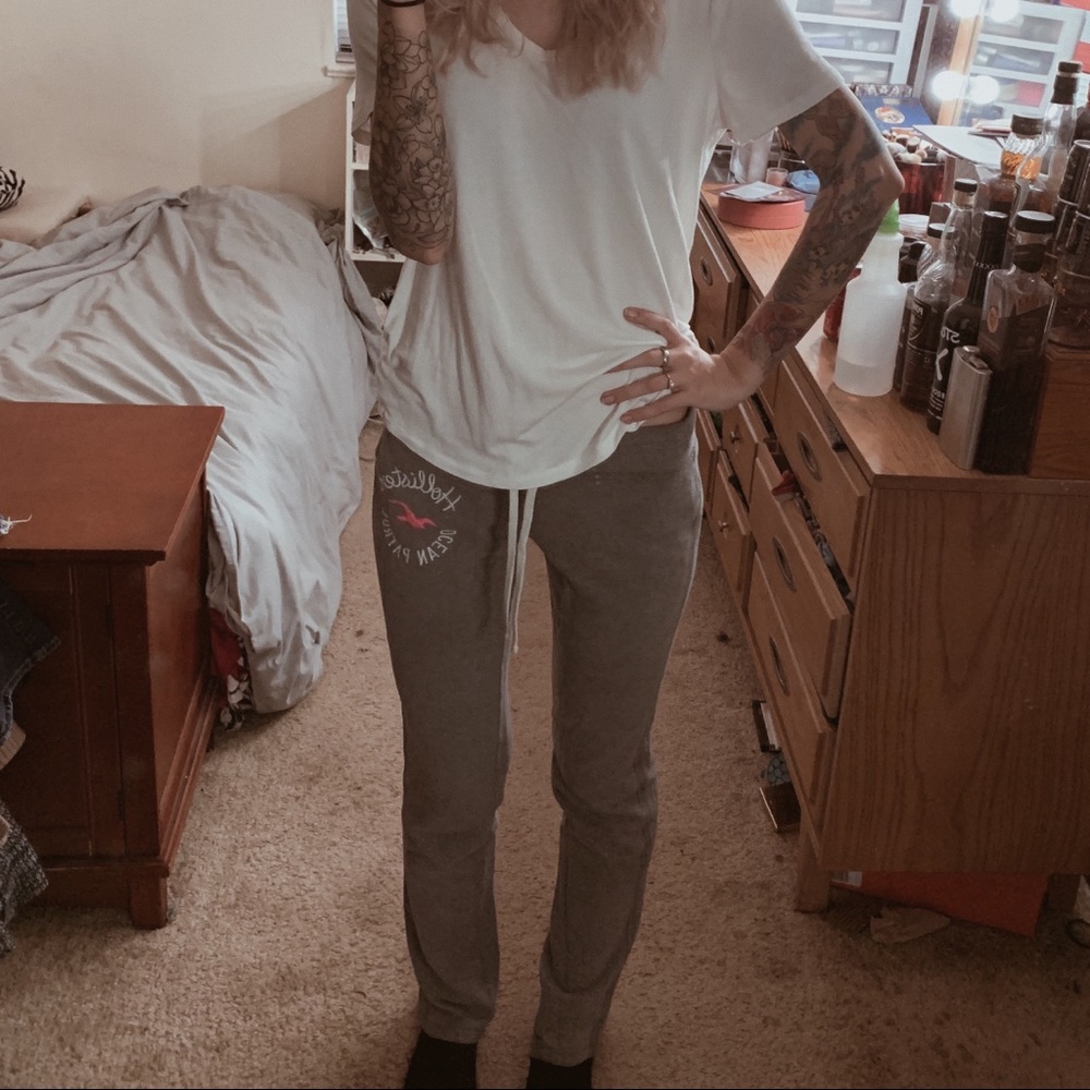 Hollister sweats